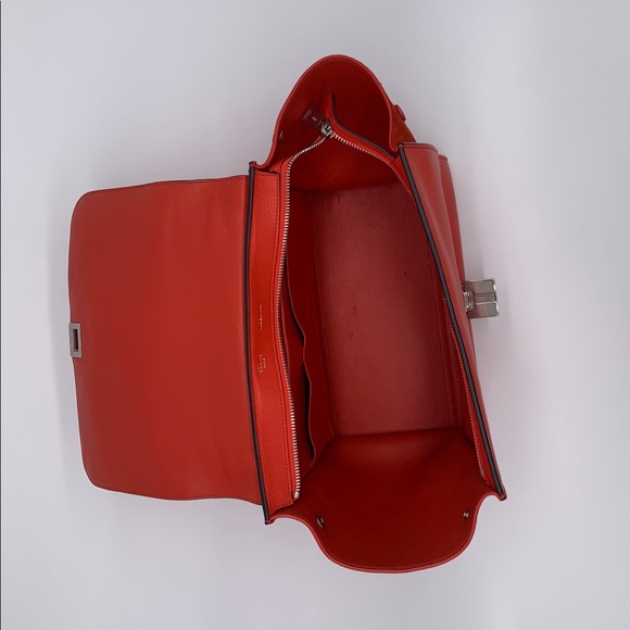 ⭐️CELINE trapeze bag⭐️ - Picture 6 of 8